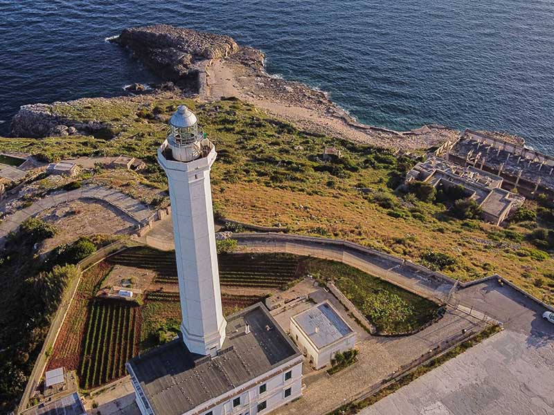 Scopri il Faro di Santa Maria di Leuca, il secondo più alto d'Europa