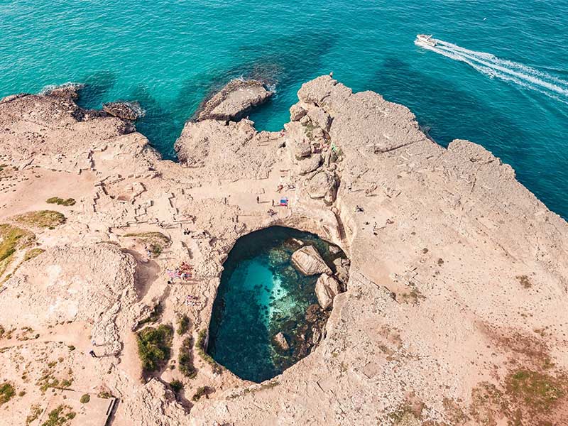 grotta della poesia roca vecchia