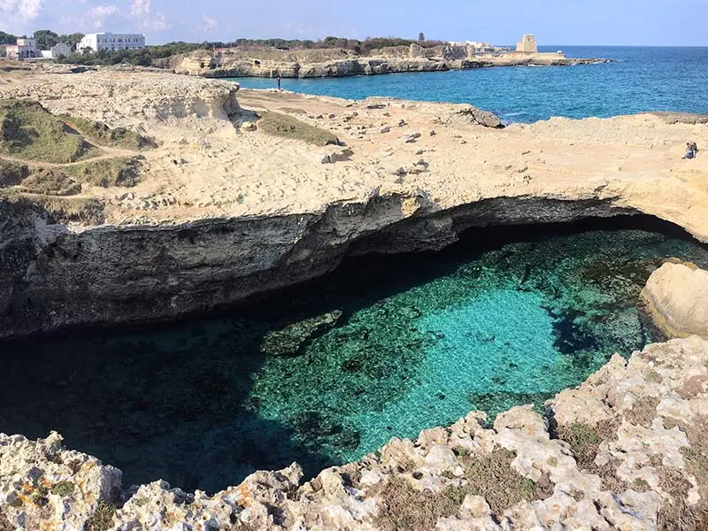 Roca Vecchia e la Grotta della Poesia: storia e leggende