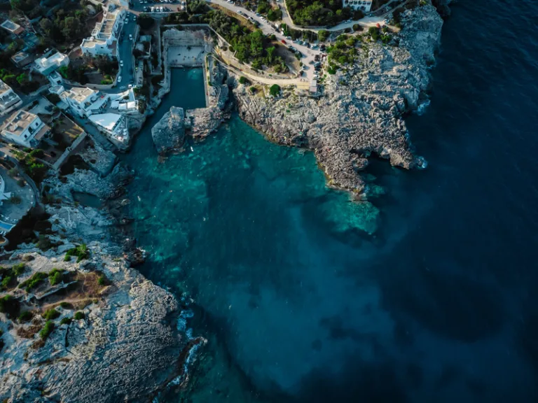 Alla scoperta di Marina di Novaglie: mare, grotte e tradizioni salentine