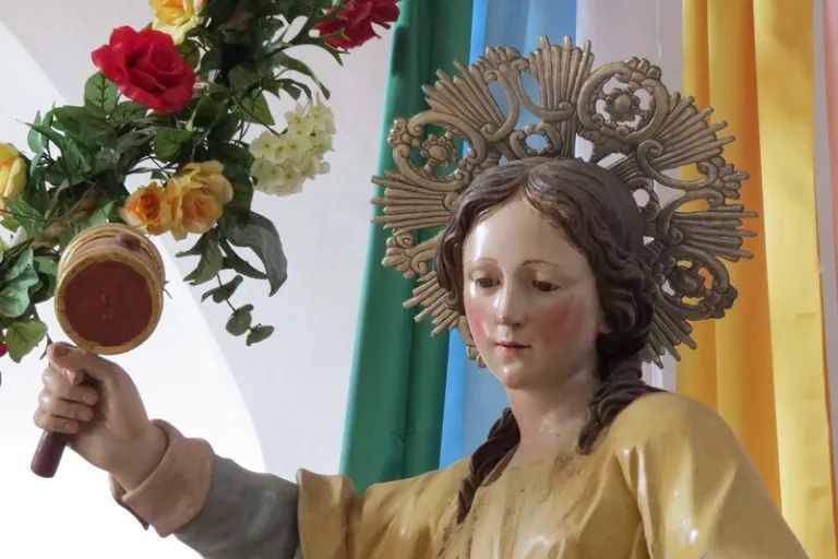 Santa Marina: la forza dei simboli tra fede, riti e antiche guarigioni salentine